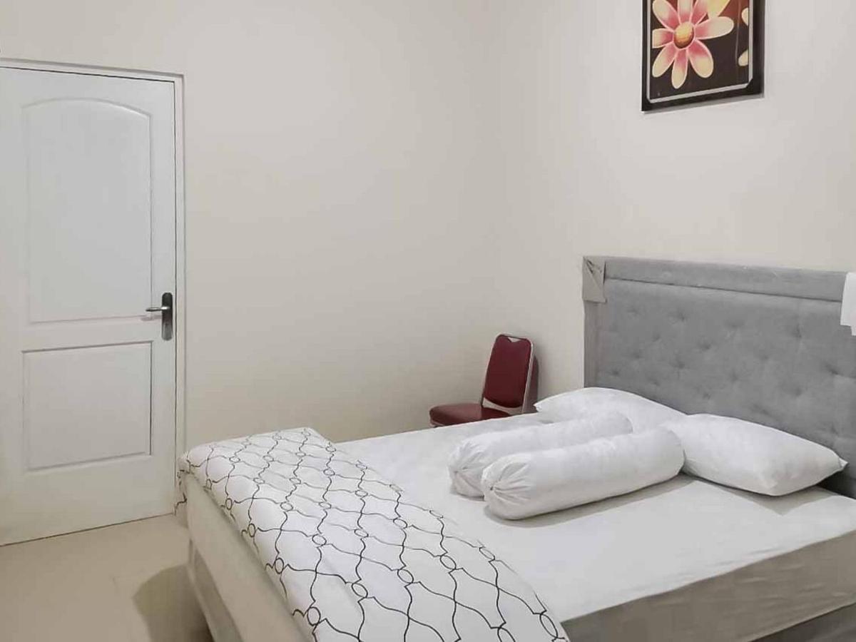 Wisma Talenta Mitra Reddoorz Jakarta Ngoại thất bức ảnh
